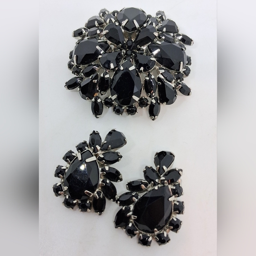 * Vintage Weiss Jet Black Rhinestones Earrings & Pin Brooch Set